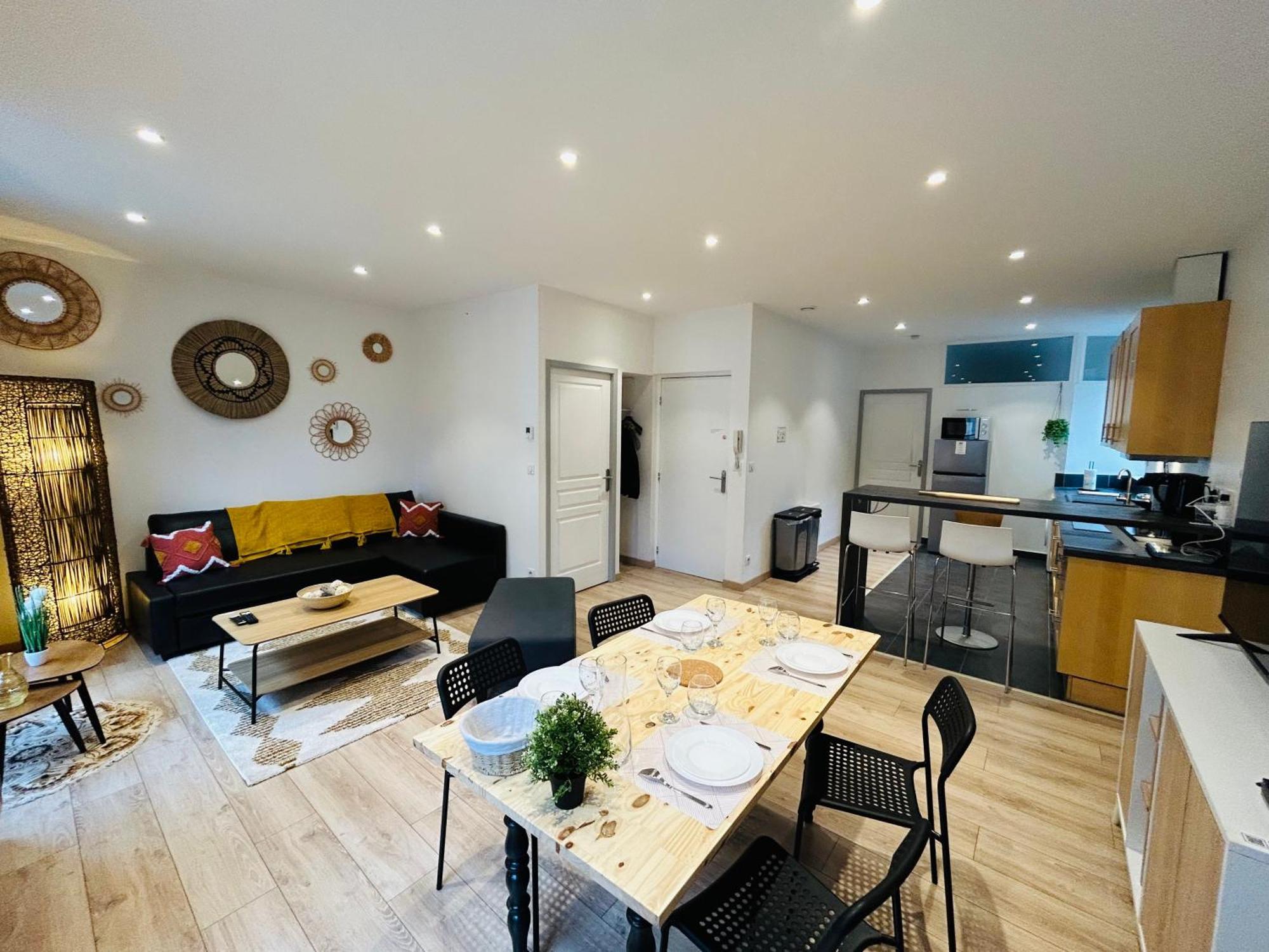 L'Etape Des Sacres Apartment Реймс Екстериор снимка